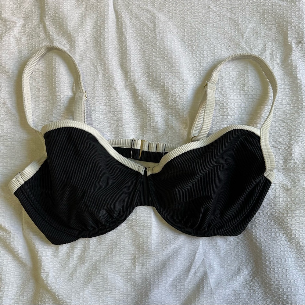 NWOT 90’s Curve Love Bikini Top